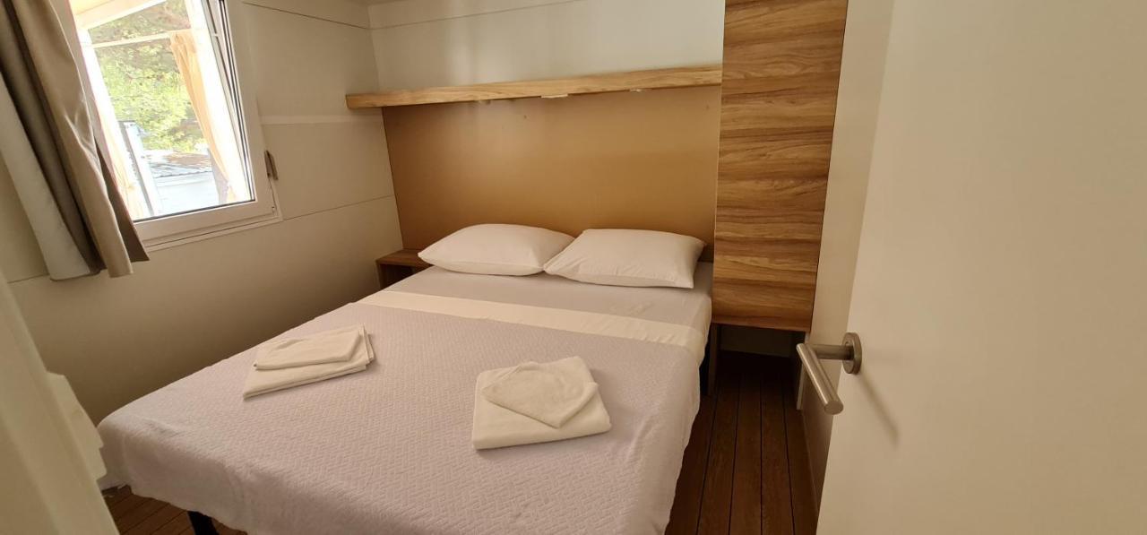 Mobile Home Andreana Jezera Eksteriør bilde